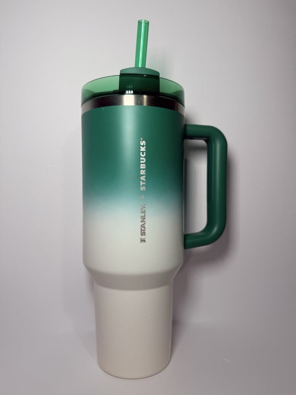 Stanley X Starbucks Taiwan 27th ANNIVERSARY GREEN GRADIENT 40oz Tumbler BNWT